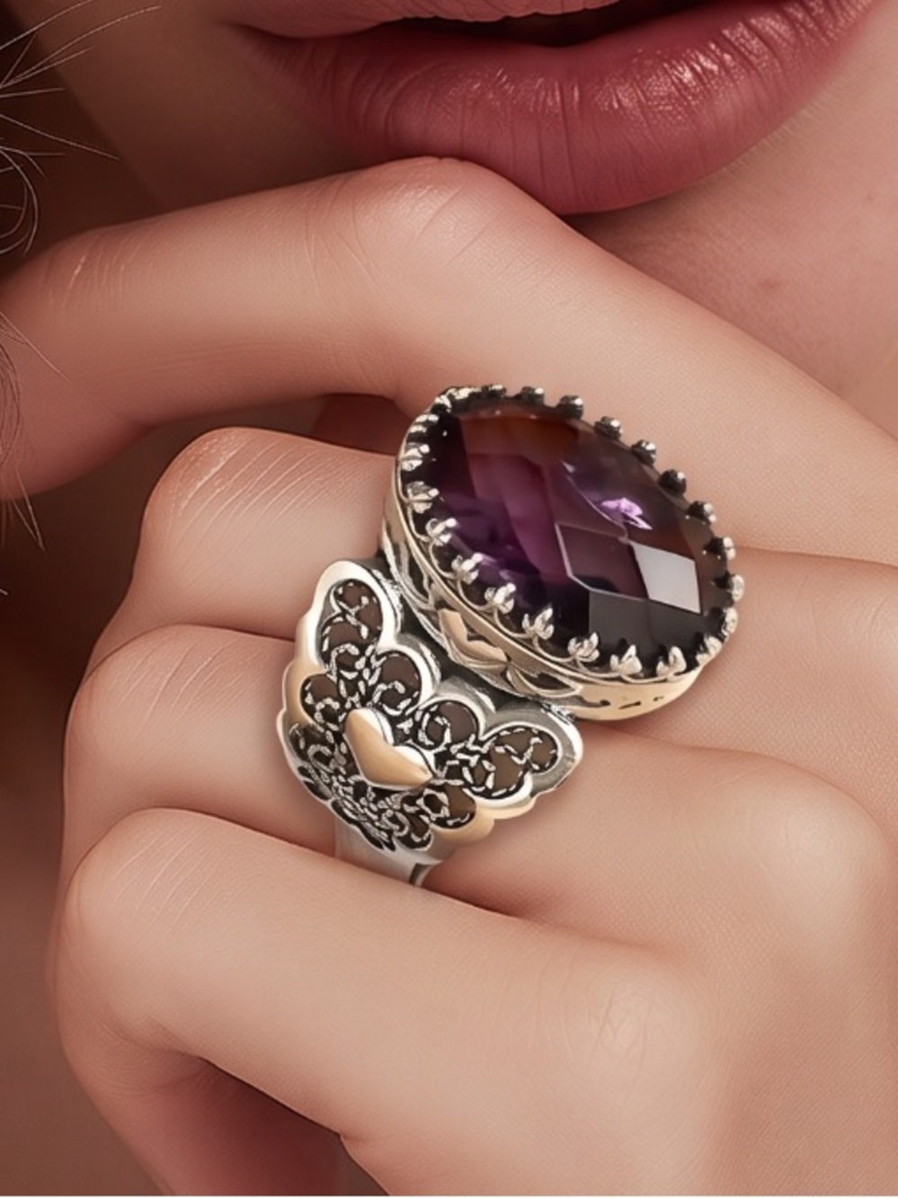 925 Sterling Silver Filigree Art Heart Cocktail Ring.